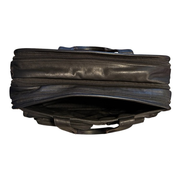 Tumi 96141DH Soft Black Leather Laptop Bag with Strap - Picture 6 of 15